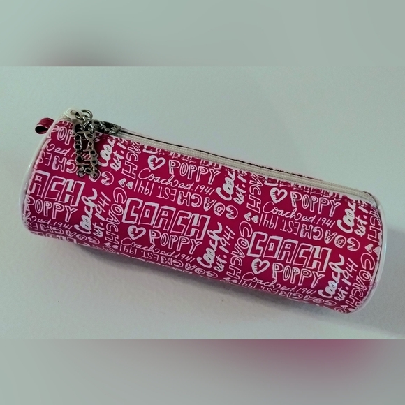 Coach Handbags - Coach Poppy Pouch